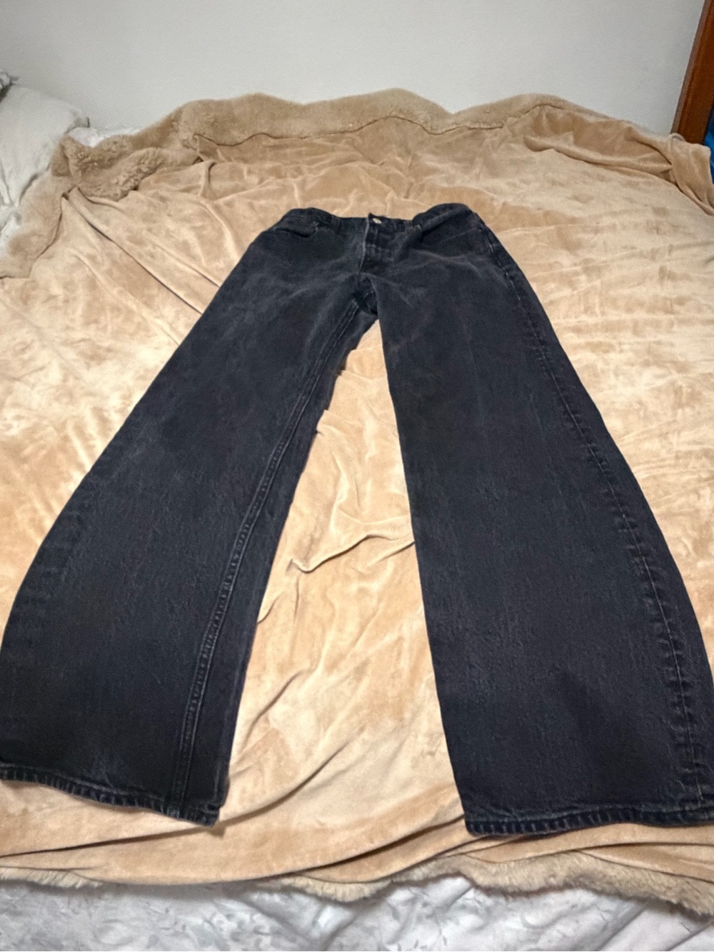 Abercrombie & Fitch The 90’s Relaxed High Rise Wide-Leg Jeans 27/4R